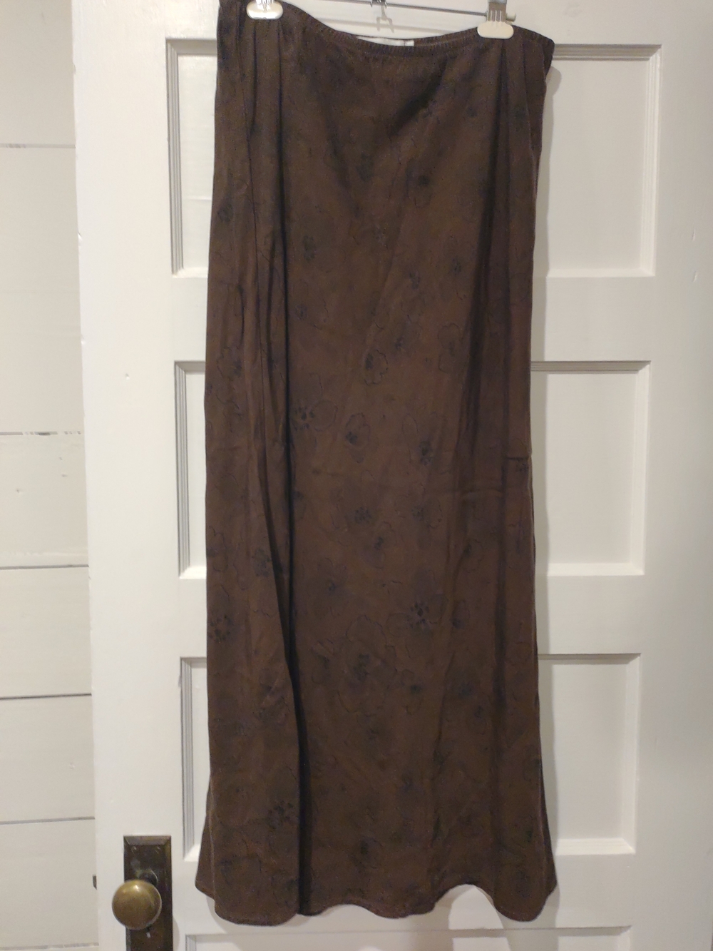 cut loose Brown Maxi Skirt With Subtle Floral Print L